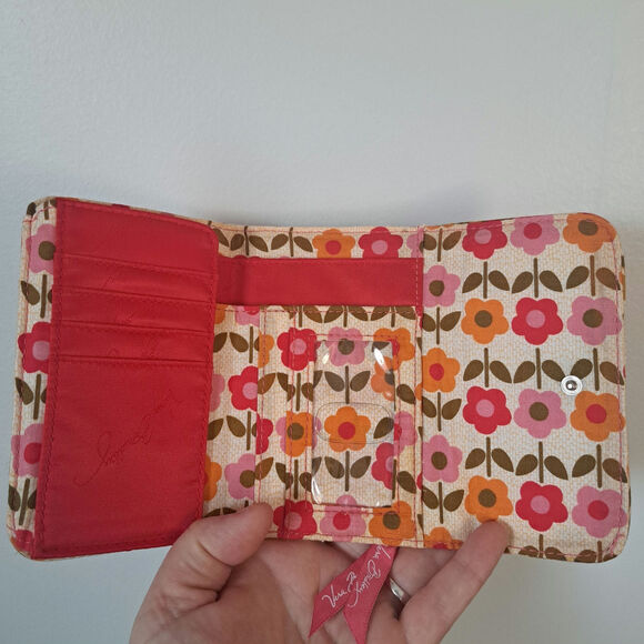 Vera Bradley Folkloric Quilted Wallet Retired Pattern - Picture 3 of 6
